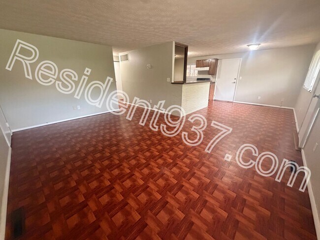 Foto del edificio - 3593 Elmira Dr