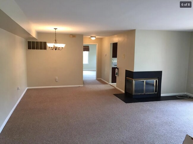 Building Photo - 115 Cascade Ct