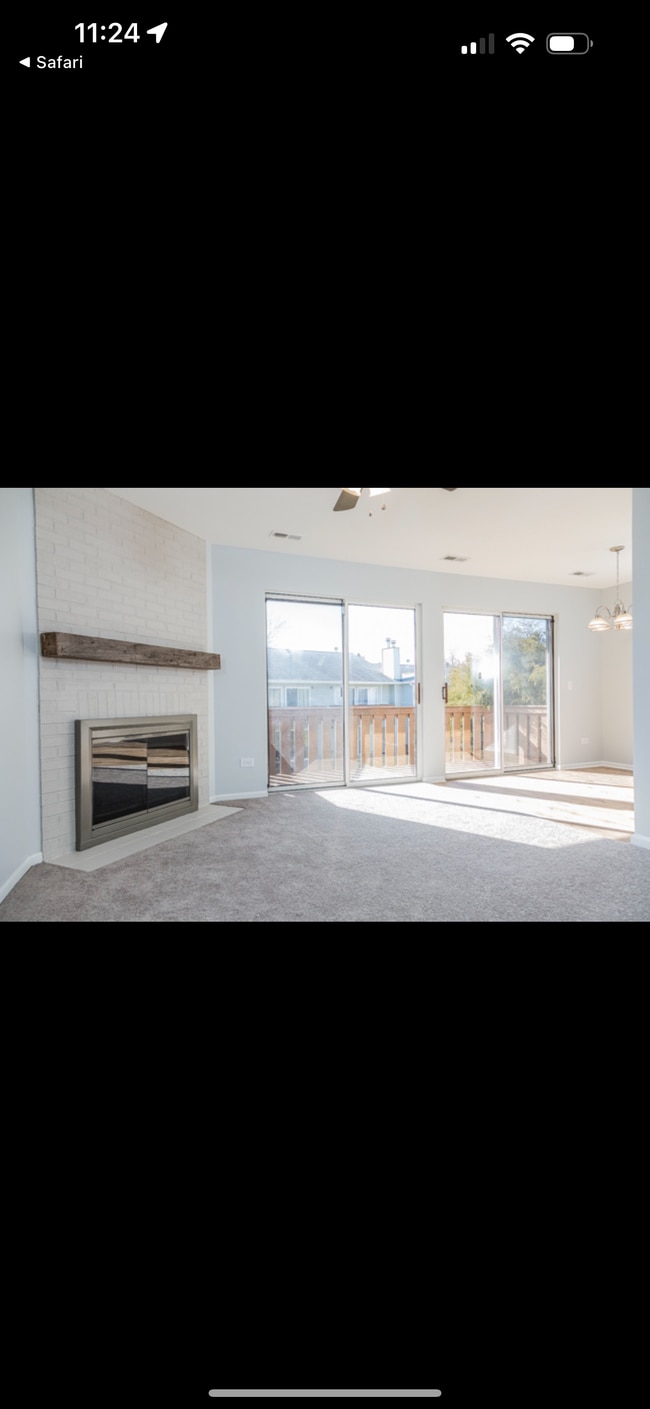 Foto del edificio - 681 Thorntree Ct