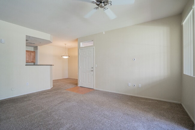 Building Photo - 3830 E Lakewood Pkwy W