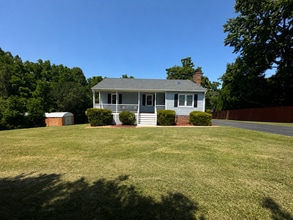 Building Photo - 5146 Boonsboro Rd
