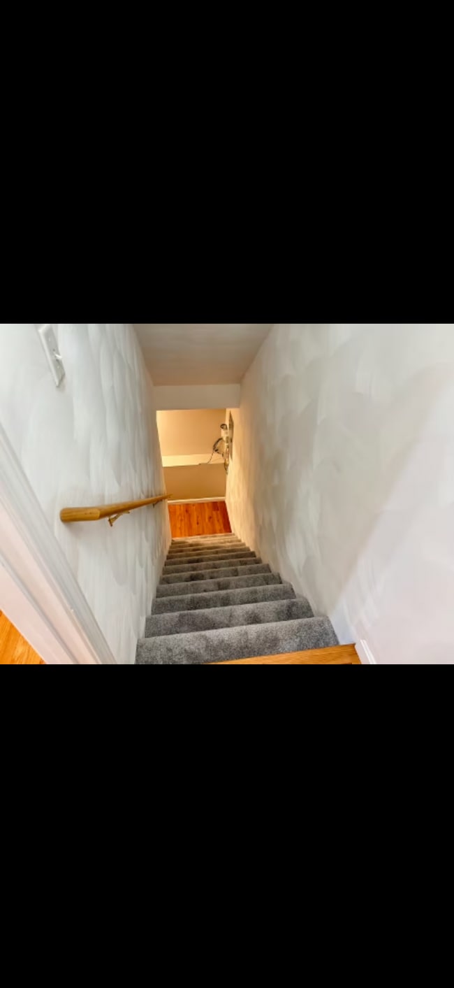 Building Photo - 63 Henry St