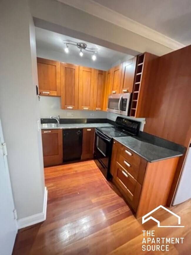 Foto del edificio - 700 W Bittersweet Pl