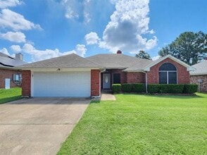 Building Photo - 2906 Whetstone Ln