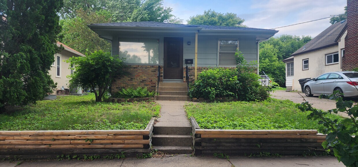 Foto principal - 2223 Cole Ave SE