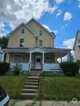 Building Photo - 3 Field St