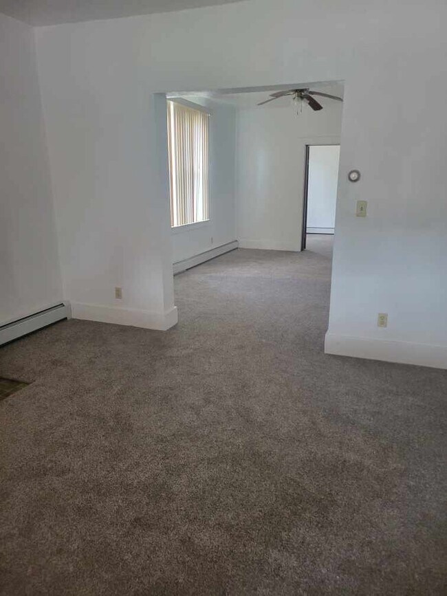 Foto del edificio - 1609 Cedar St