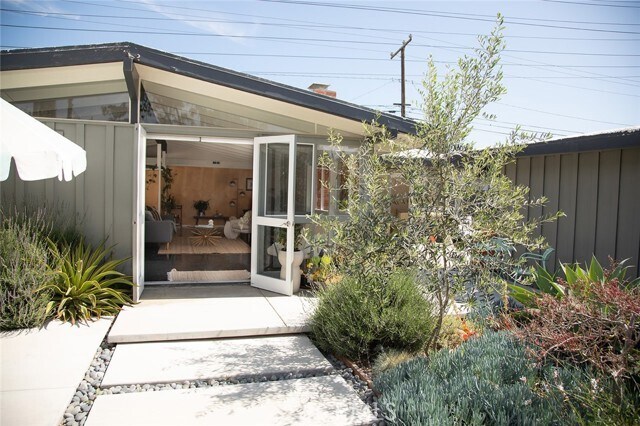 Foto del edificio - 3168 Stevely Ave