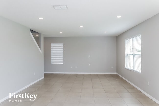 Building Photo - 2154 Sequoia Way