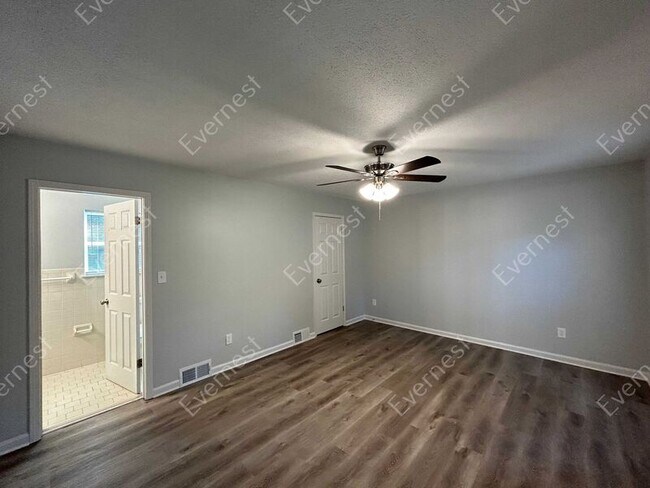 Building Photo - 4257 Renners Rd