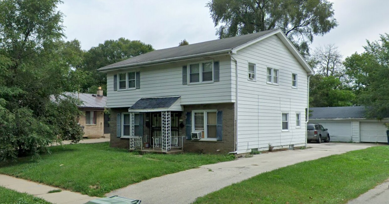 Foto principal - 6508-6510 N 56th St