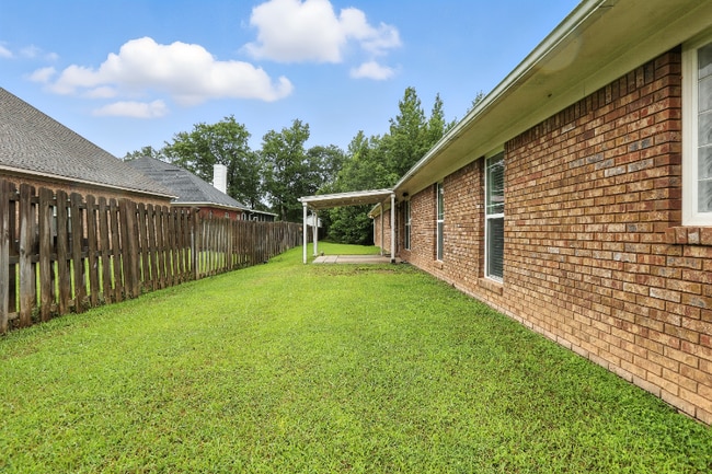 Building Photo - 131 Rock Ct