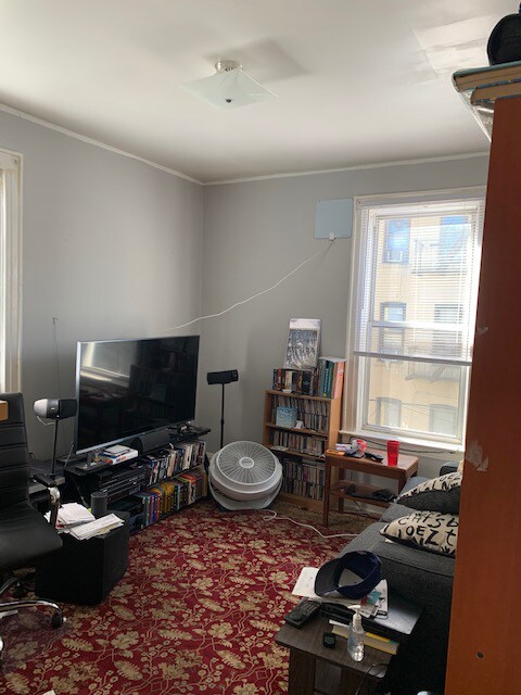 Foto principal - 3066 35th St