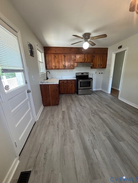 Foto del edificio - 9721 Drexel Ln