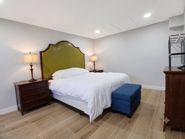 Foto del edificio - 5303 Glen Harwell Rd