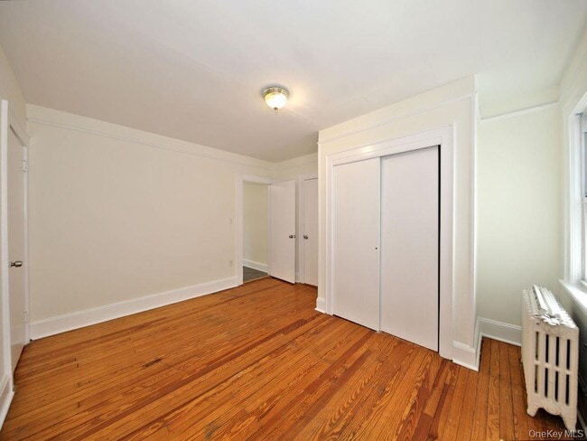 Building Photo - 36 Sands St