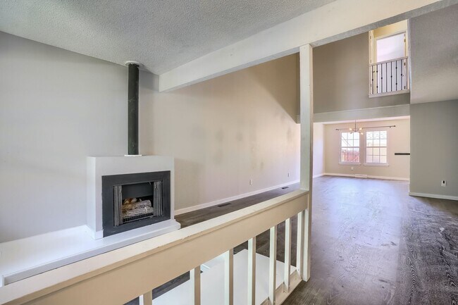 Foto del edificio - 13204 E Linvale Pl