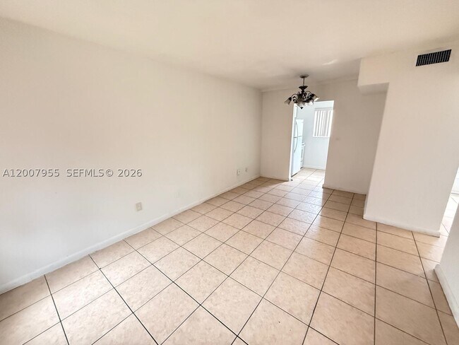 Foto del edificio - 2330 NW 11th St