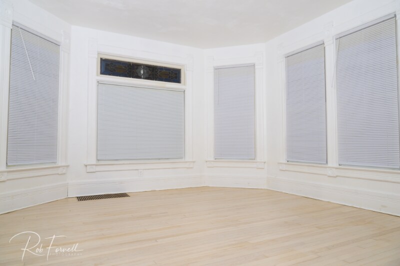 Primary Photo - 224 S Chestnut Ave