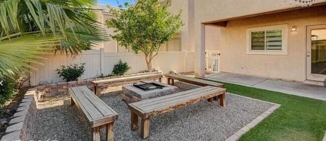 Building Photo - DO NOT MISS THIS CHARMING HOME! GORGEOUS 3 BEDROOM, 2 1/2 BATH!!