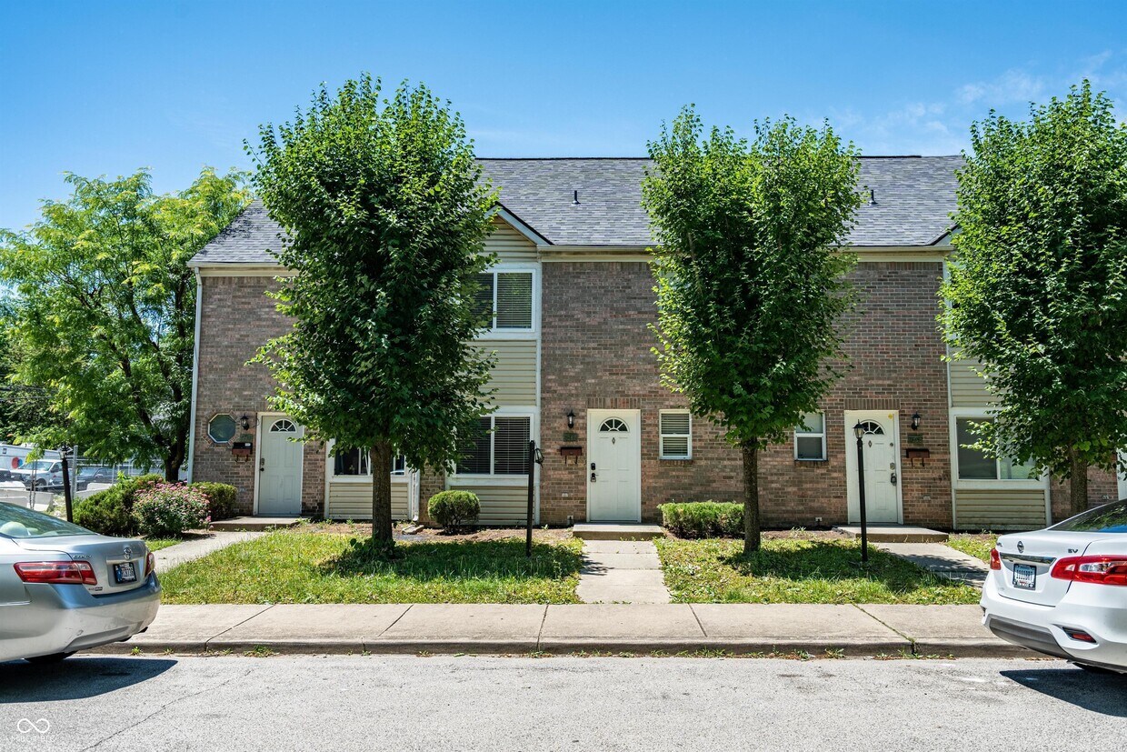 Foto principal - 1311 S Senate Ave