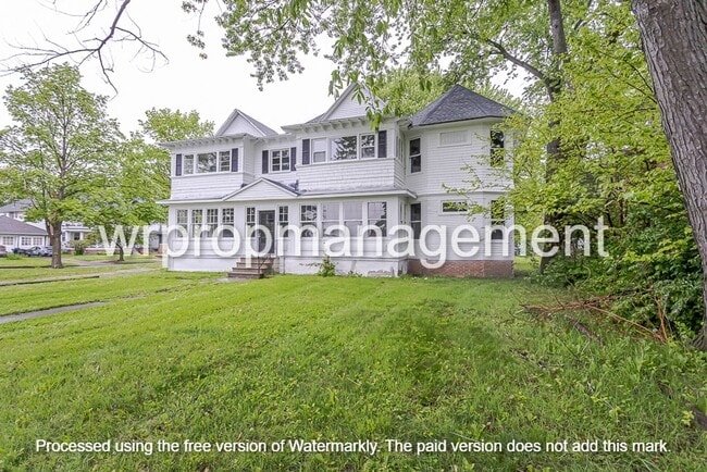 Building Photo - 1822 Glendale Ave