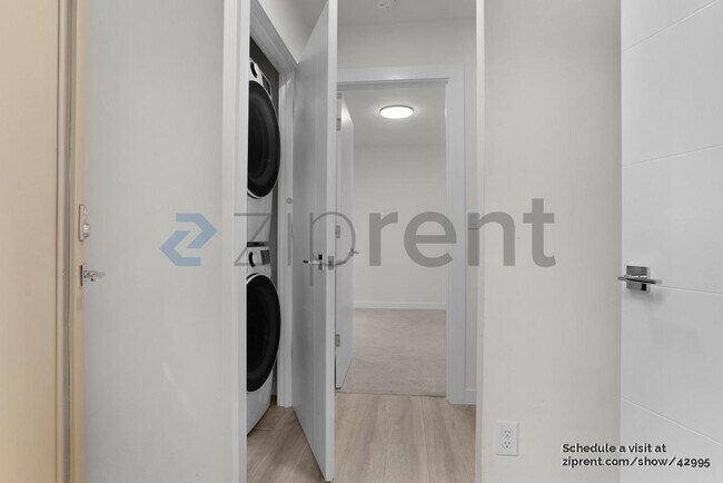 Foto del edificio - 4725 32nd Ave S