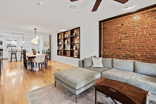 Foto del edificio - 136 Quincy Pl NE