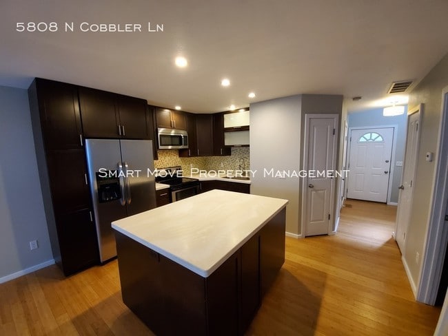 Building Photo - 5808 N Cobbler Ln