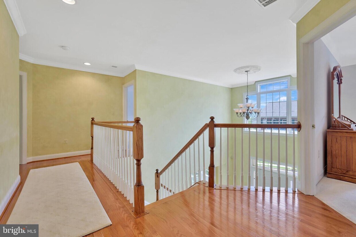 7019 Highland Meadows Ct, Alexandria, VA 22315 House Rental in Alexandria, VA