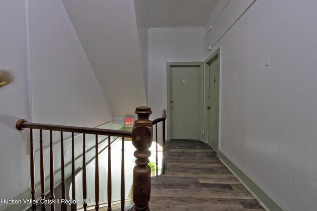 Foto del edificio - 454 Warren St