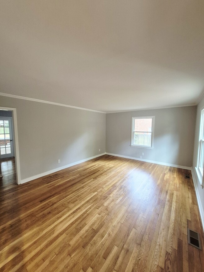 Foto del edificio - 97 Waterview Dr