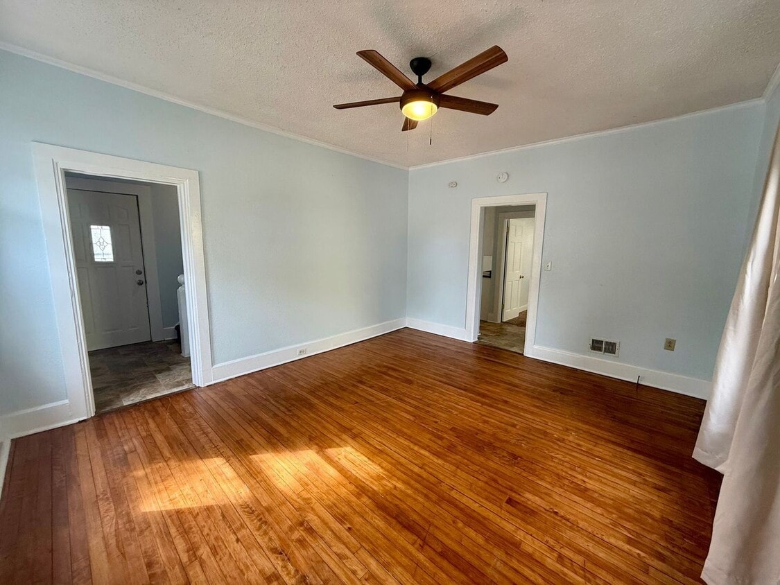 Primary Photo - 3 Bed 2 Bath Single Family Home in Wausau