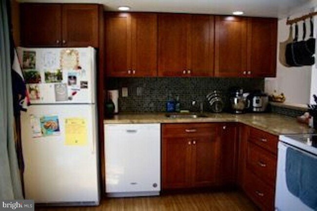 Foto del edificio - 234 Monroe St