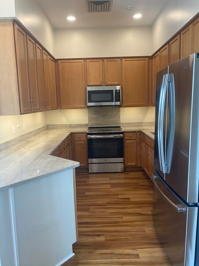 Foto del edificio - 215-225 Decatur St