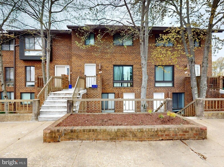 Foto principal - 4 Hawthorne Ct NE