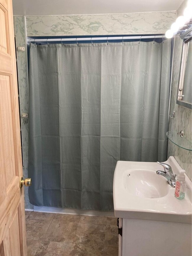 Foto del edificio - 64 Valley St