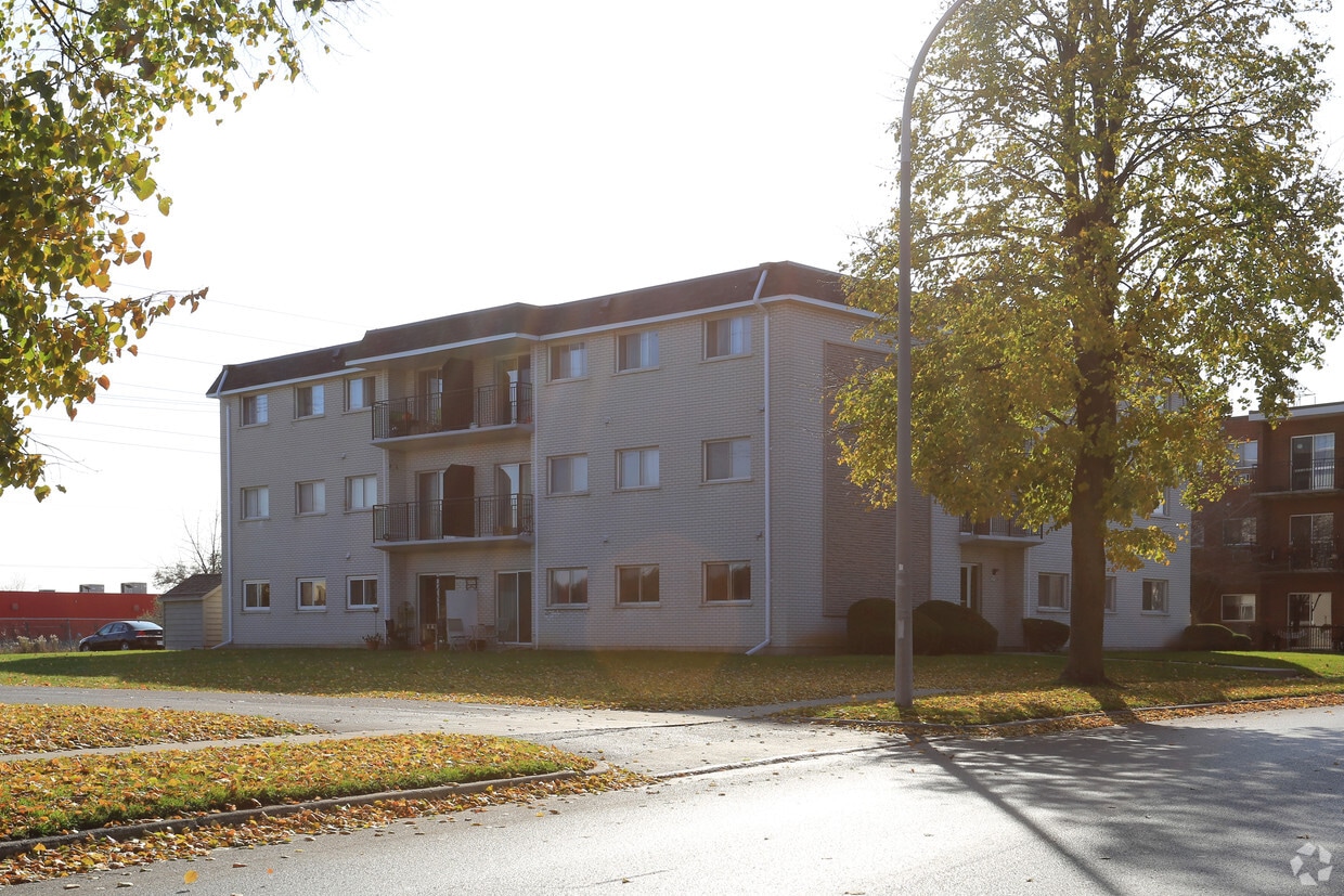 Building Photo - Traynor Avenue Apartments