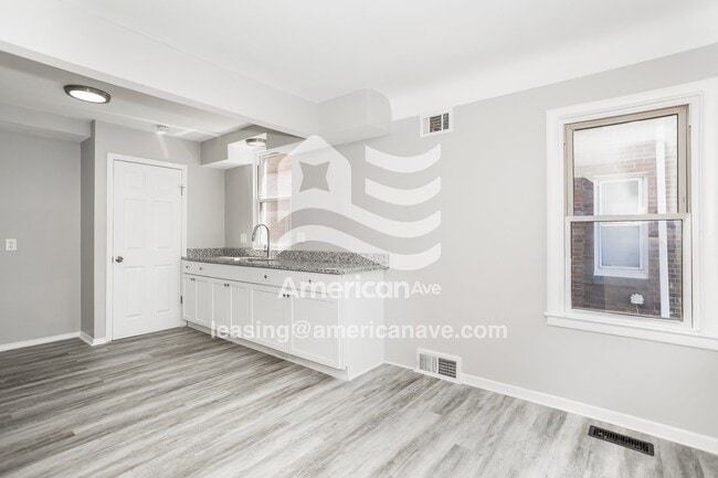 Building Photo - 16246 Fairfield St