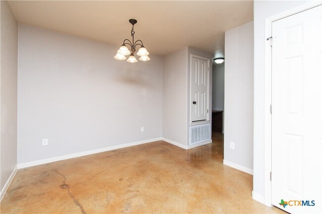 Building Photo - 4409 Brutus Ln