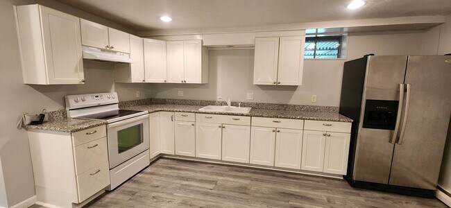 Building Photo - 2 Bedroom in-law with all utilities included