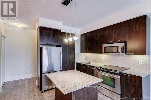 Photo du bâtiment - 25 Broadway Ave