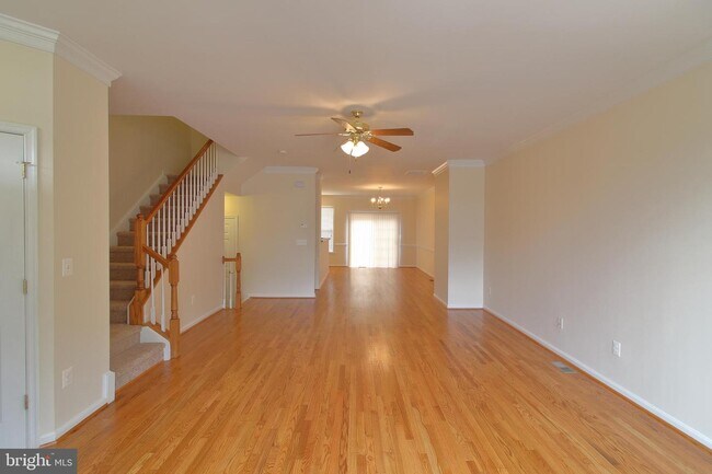 Building Photo - 105 Seaspray Terrace