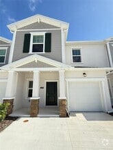 Building Photo - 2633 Skyline Lp