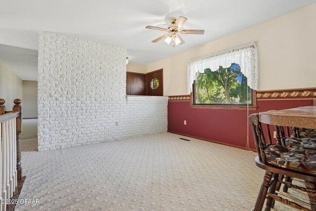 Foto del edificio - 322 N 7th St