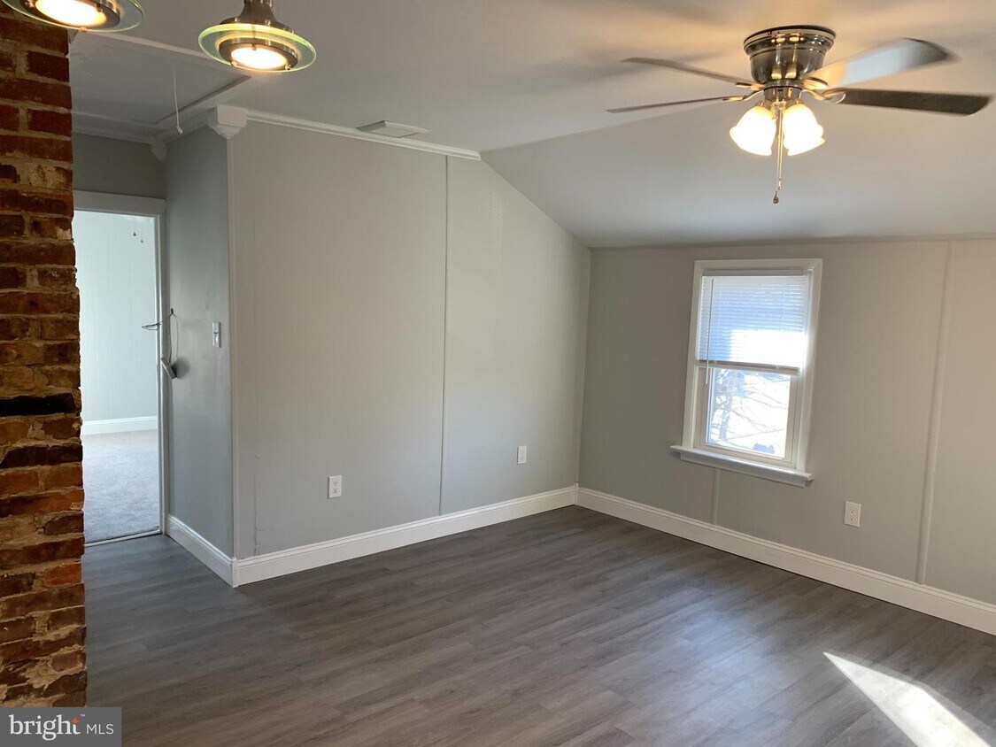 Foto principal - 751 Market St