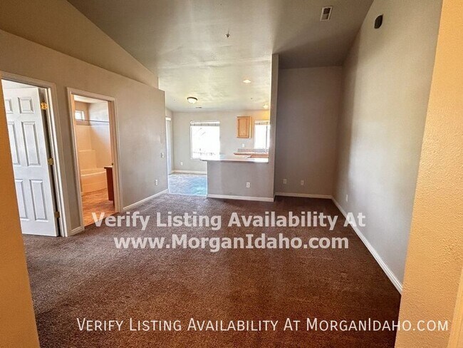 Building Photo - Upstairs with covered parking, large bath,...