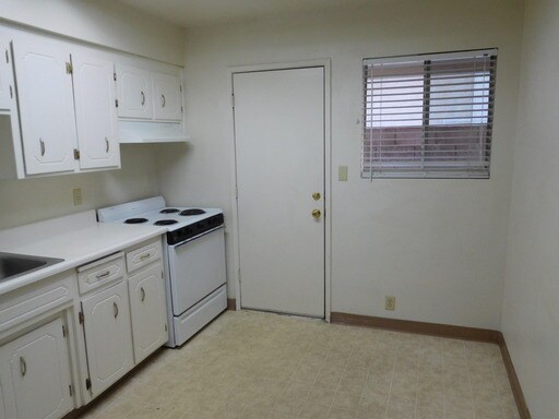 Building Photo - 1170 Willow St