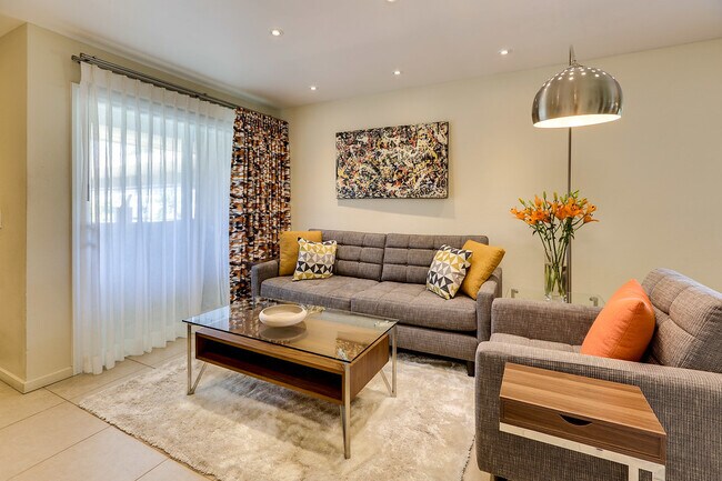 Foto del edificio - 420 N Villa Ct