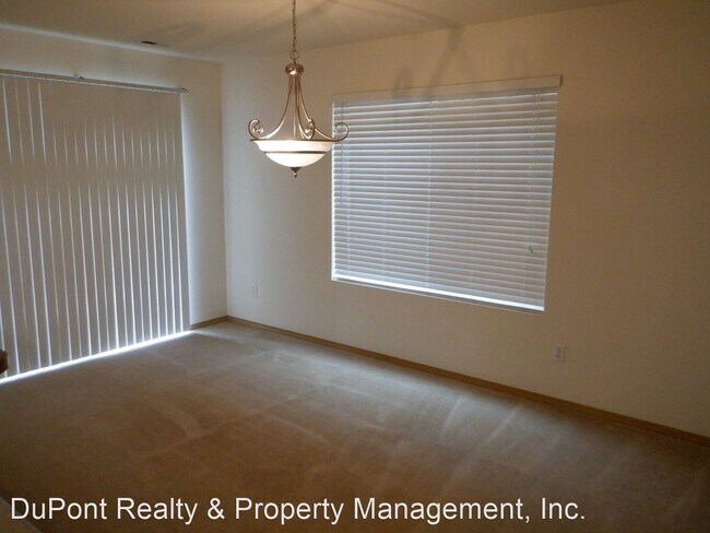 Building Photo - 3 br, 2.5 bath House - 1722 Cadborough Lane